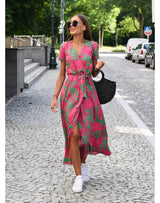 Julia | Elegant V-Neck Figure-Flattering Dress