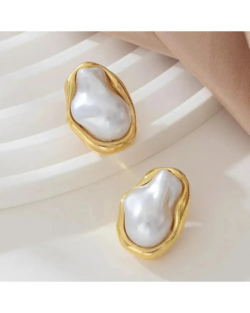 PEARL EARRINGS