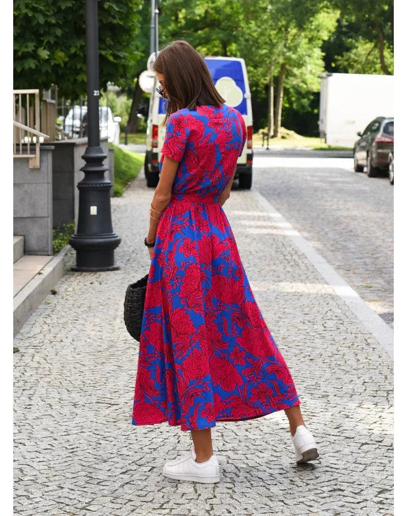 Julia | Elegant V-Neck Figure-Flattering Dress