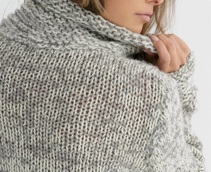 Modello a Maglia per Cardigan Chunky con Bottoni