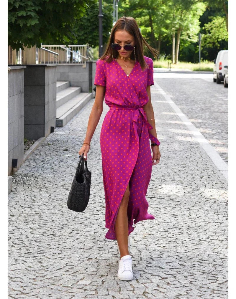 Julia | Elegant V-Neck Figure-Flattering Dress